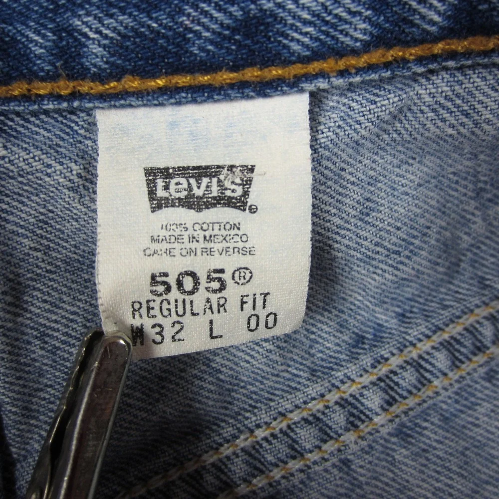 VTG Levis 505 Denim Shorts Mens 32 Blue Regular Fit Cut Off Raw Hem streetwear